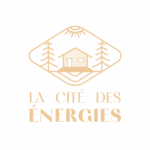 Logo couleur sable doré de la Cité des Énergies, hébergements temporaires en Normandie.